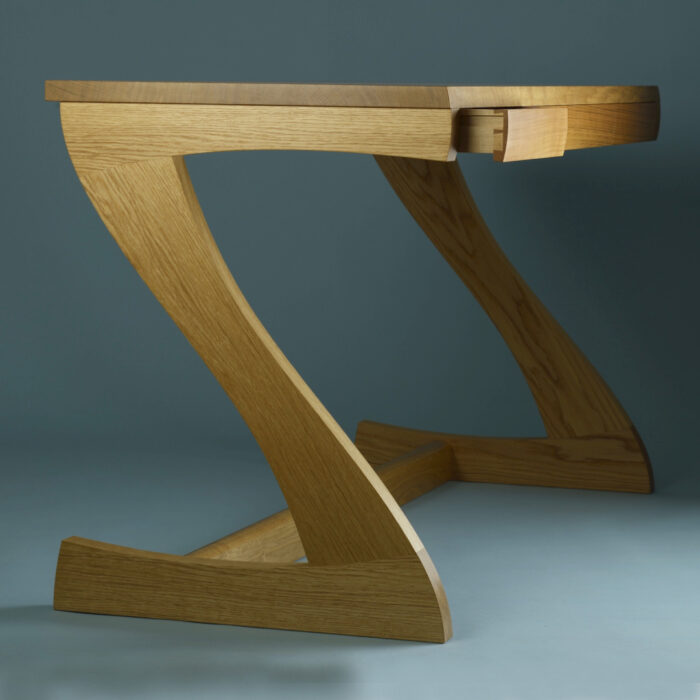 Z Desk