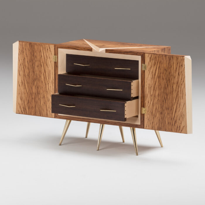 Aesculus Collector’s Cabinet