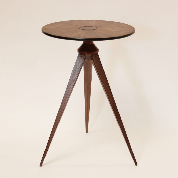 Daisy Table