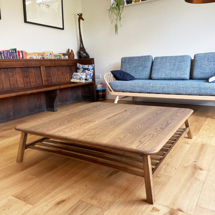 ES Coffee Table