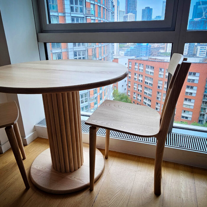 Columna Dining Set