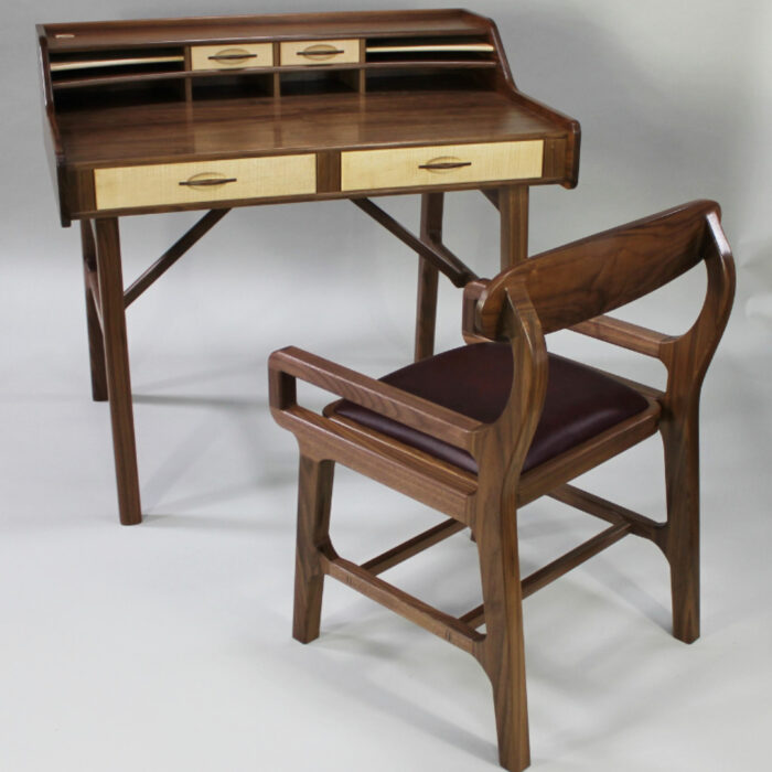 Arne16 Walnut Writing Desk and Chair