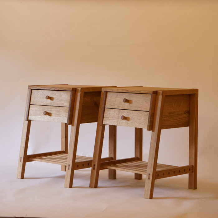 LOOP Bedside Table