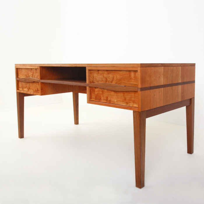 Sandwich Desk